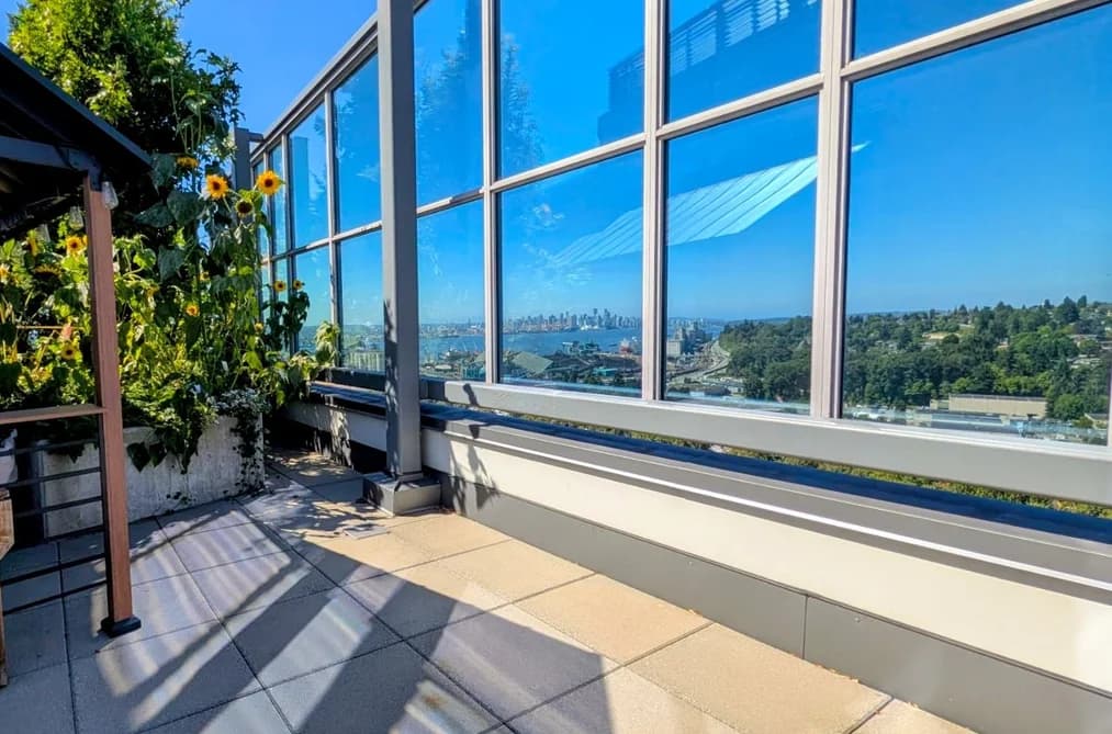2704 1401 HUNTER STREET, North Vancouver, BC — Residential for Sale - Photo 2