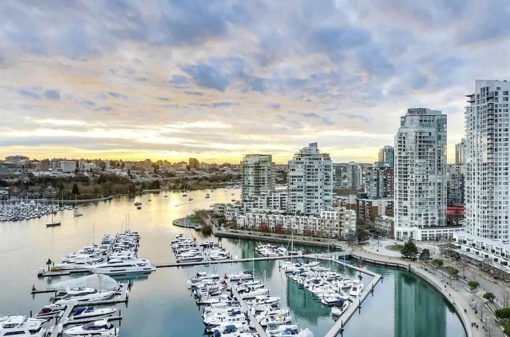 2706 1033 MARINASIDE CRESCENT, Vancouver, BC — Residential for Sale - Main Photo
