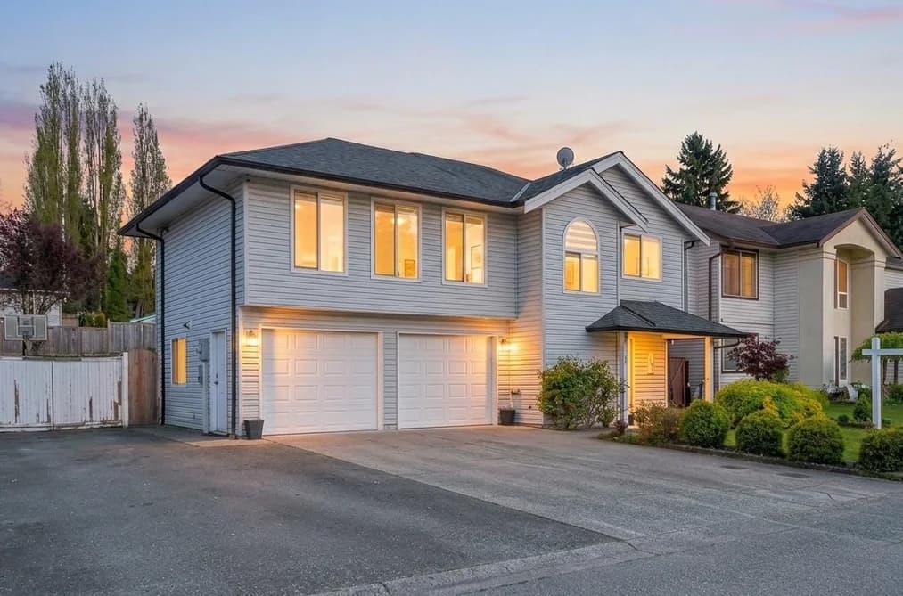 2706 MITCHELL STREET, Abbotsford, BC — Residential for Sale - Photo 2
