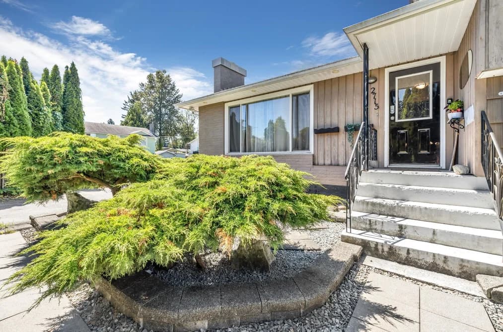 2715 COAST MERIDIAN ROAD, Port Coquitlam, BC — Residential for Sale - Main Photo