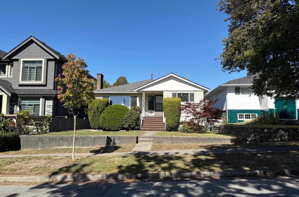 2717 WAVERLEY AVENUE, Vancouver, BC — Residential for Sale - Photo 2