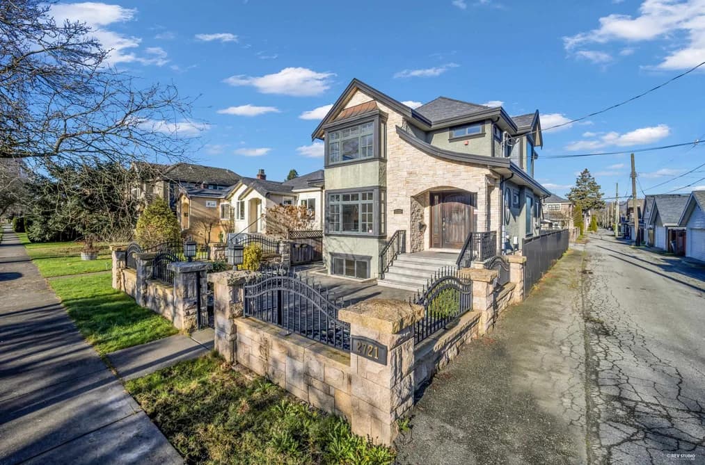 2721 W 21 AVENUE, Vancouver, BC — Residential for Sale - Main Photo