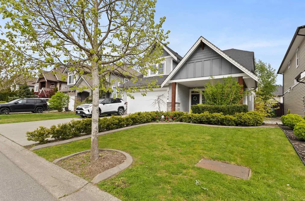 2726 BRISTOL DRIVE, Abbotsford, BC — Residential for Sale - Photo 2