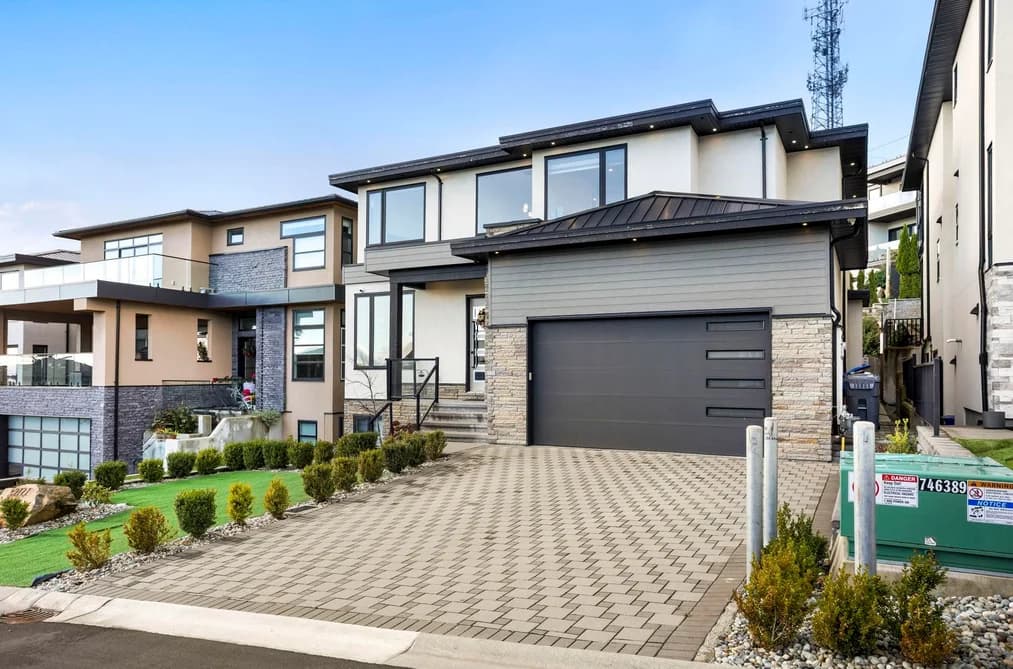 2727 MONTANA PLACE, Abbotsford, BC — Residential for Sale - Photo 2