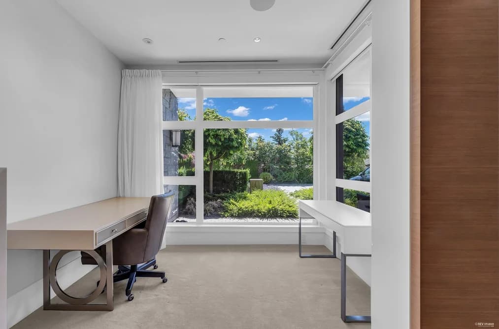 2728 HIGHVIEW PLACE, Vancouver, BC — Residential for Sale - Photo 2