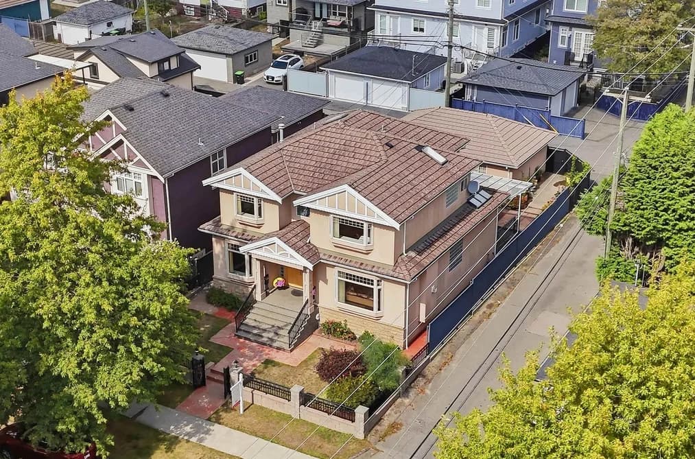 2763 E 53RD AVENUE, Vancouver, BC — Residential for Sale - Main Photo