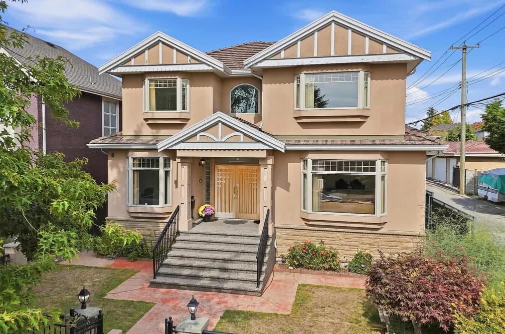 2763 E 53rd Avenue, Vancouver, BC - MLS: R3164917 - Photo 1 2763 E 53rd Avenue, Vancouver, BC - MLS: R3164917 - Photo 1