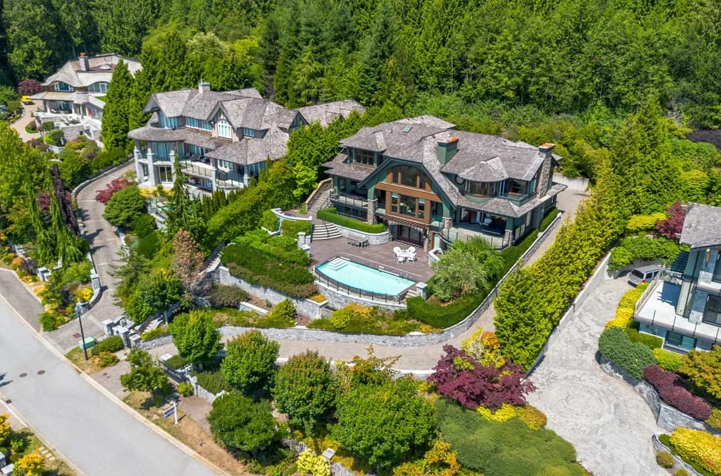 2766 WILLOUGHBY ROAD, West Vancouver, BC — Residential for Sale - Photo 2