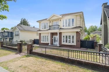 House for sale at 2772 Triumph Street Vancouver British Columbia - MLS: R3141532