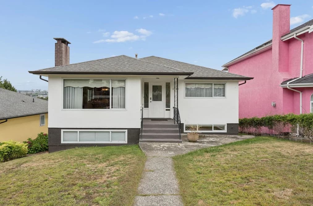 2780 E 8TH AVENUE, Vancouver, BC — Residential for Sale - Main Photo