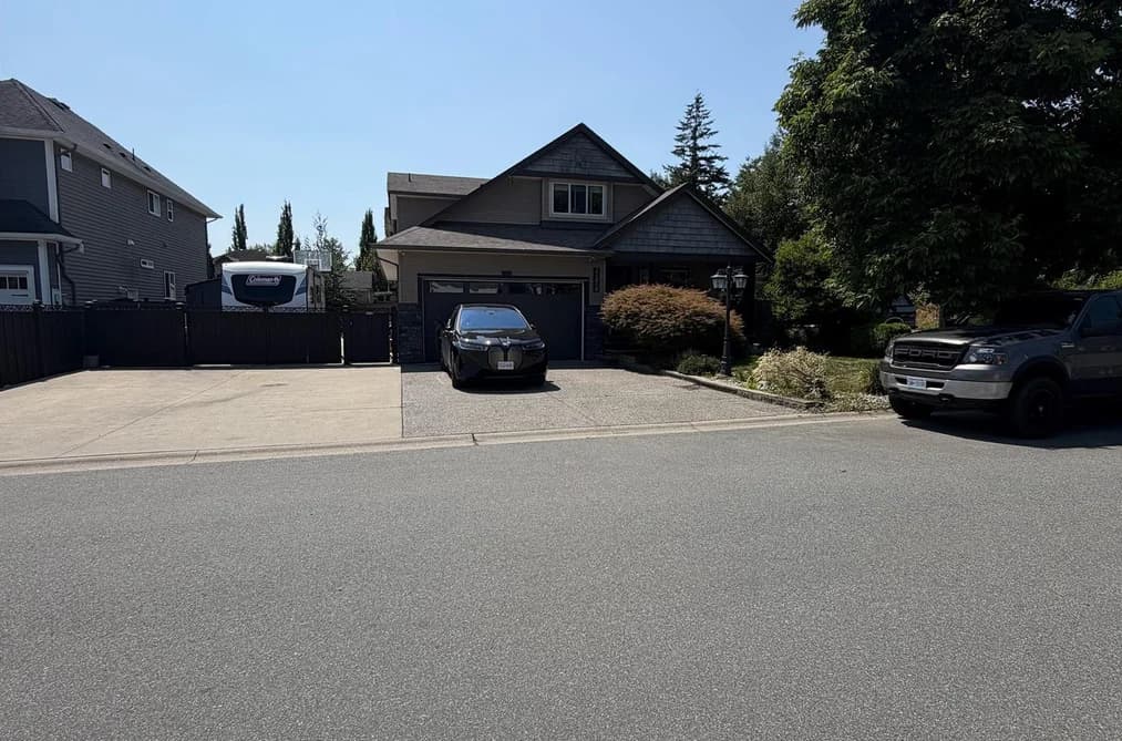 27858 LEDUNNE AVENUE, Abbotsford, BC — Residential for Sale - Main Photo