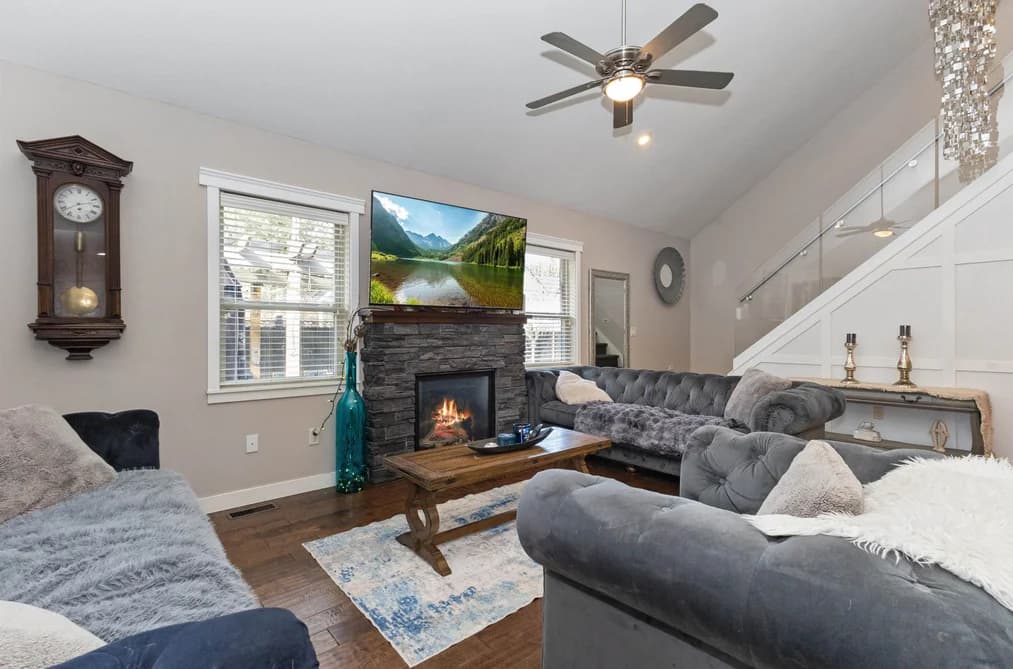 27858 LEDUNNE AVENUE, Abbotsford, BC — Residential for Sale - Photo 2