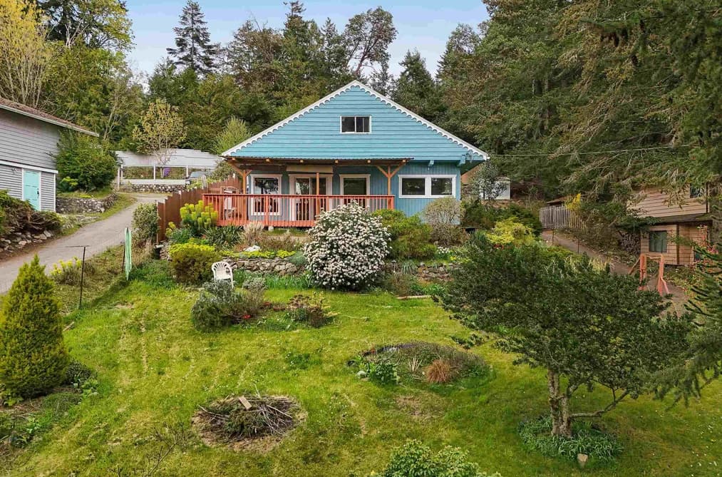 279 WOOD DALE DRIVE, Mayne Island, BC — Residential for Sale - Main Photo