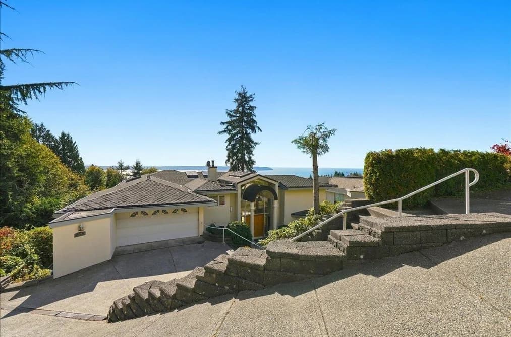 2790 CHELSEA CLOSE, West Vancouver, BC — Residential for Sale - Photo 2