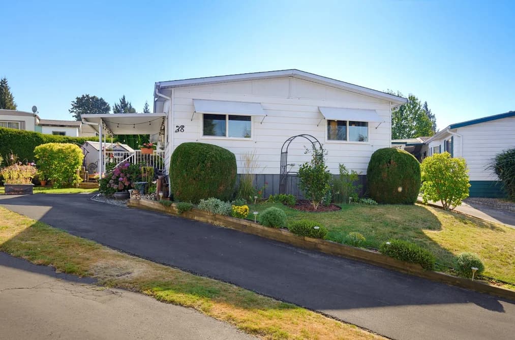 28 2035 MARTENS STREET, Abbotsford, BC — Residential for Sale - Photo 2