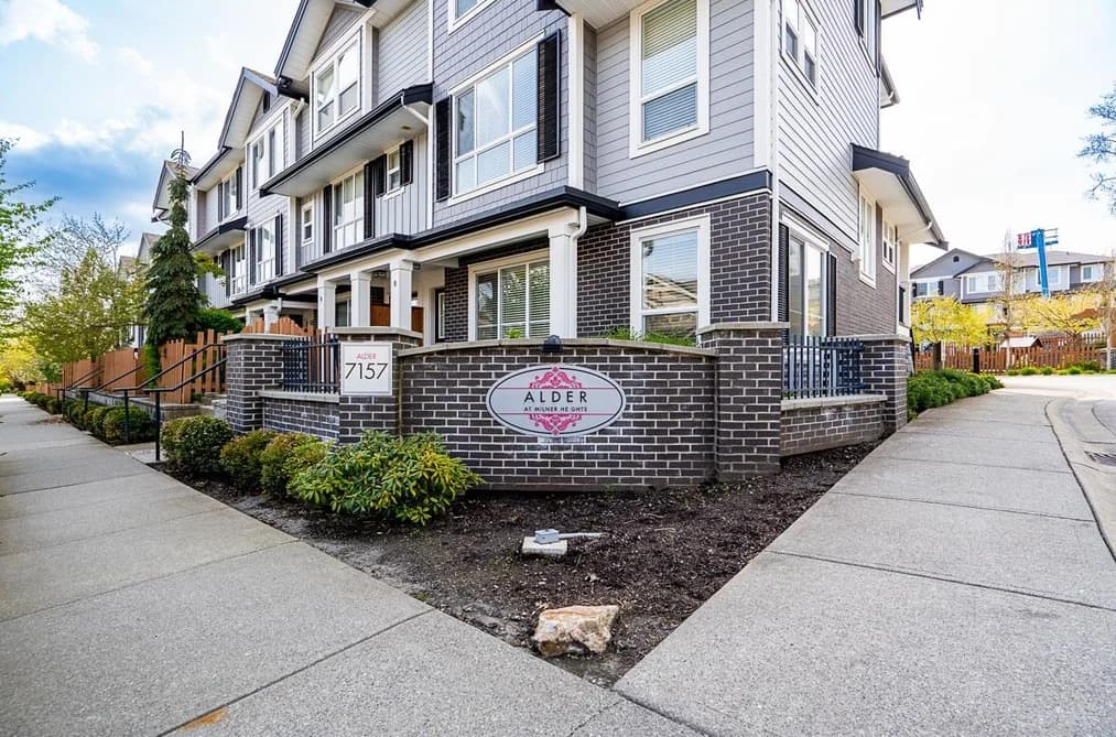 28 7157 210 STREET, Langley, BC — Residential for Sale - Photo 2
