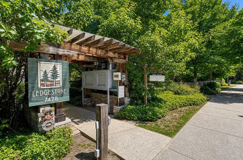 28 7428 SOUTHWYNDE AVENUE, Burnaby, BC — Residential for Sale - Photo 2