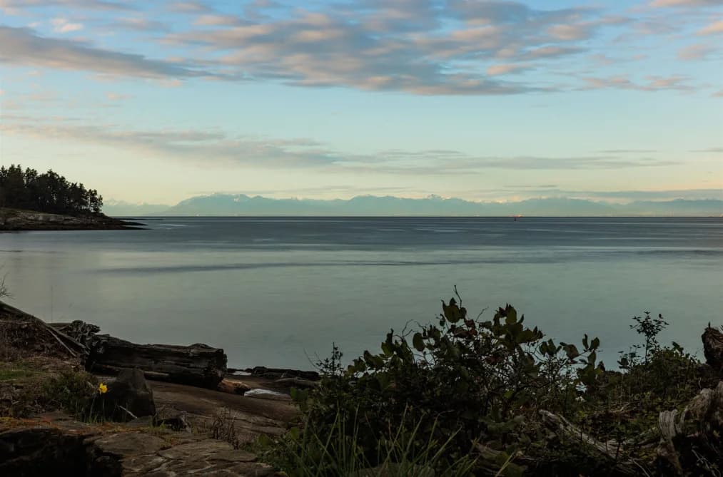 281 BELLHOUSE ROAD, Galiano Island, BC — Residential for Sale - Photo 2