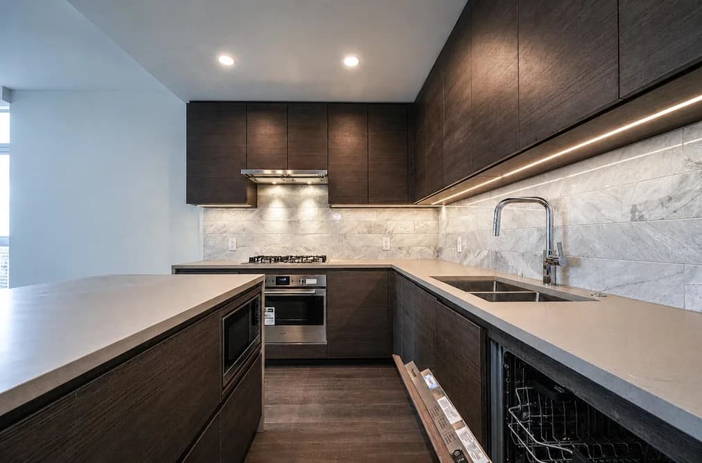 2811 2108 GILMORE AVENUE, Burnaby, BC — Residential for Sale - Photo 2
