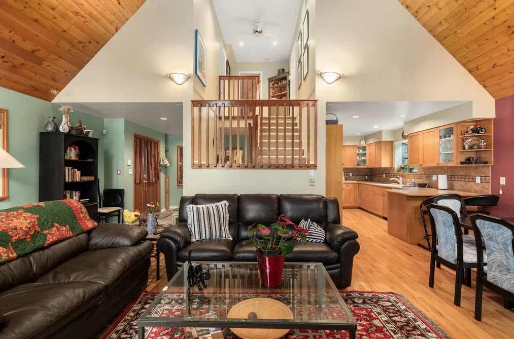 2813 CLIFFTOP LANE, Whistler, BC — Residential for Sale - Photo 2
