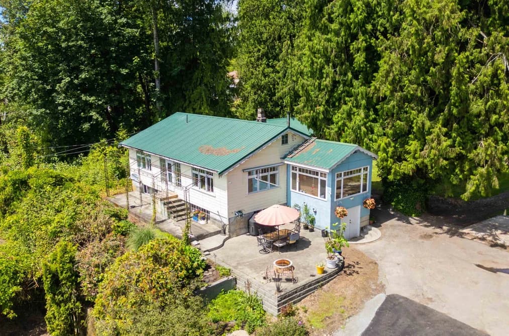28203 LOUGHEED HIGHWAY, Maple Ridge, BC — Residential for Sale - Main Photo