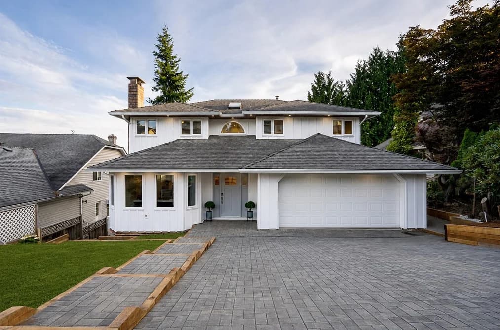2824 NASH DRIVE, Coquitlam, BC — Residential for Sale - Main Photo