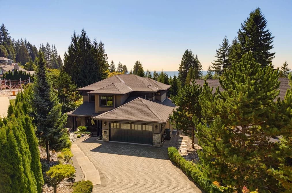 285 MONTERAY AVENUE, North Vancouver, BC — Residential for Sale - Main Photo