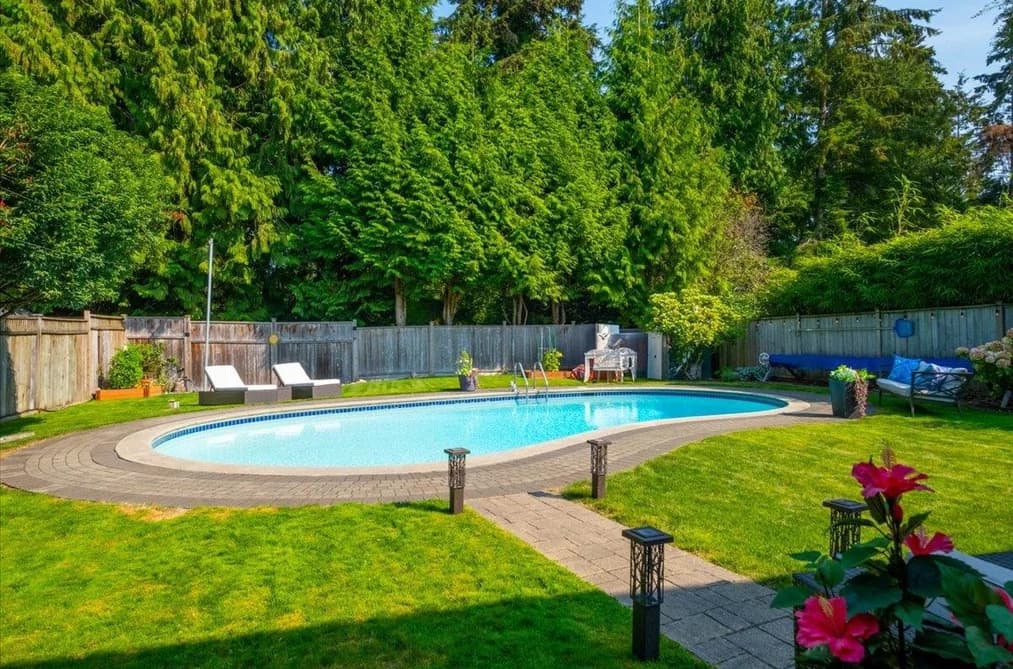 2864 BUSHNELL PLACE, North Vancouver, BC — Residential for Sale - Photo 2