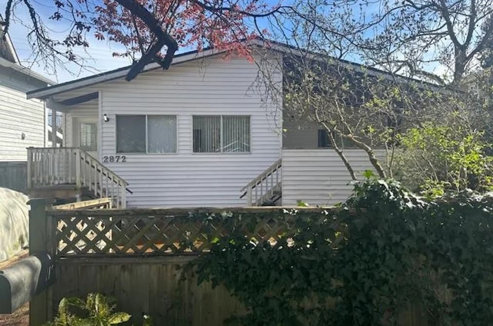 2872 MCKENZIE AVENUE, Surrey, BC — Residential for Sale - Photo 2