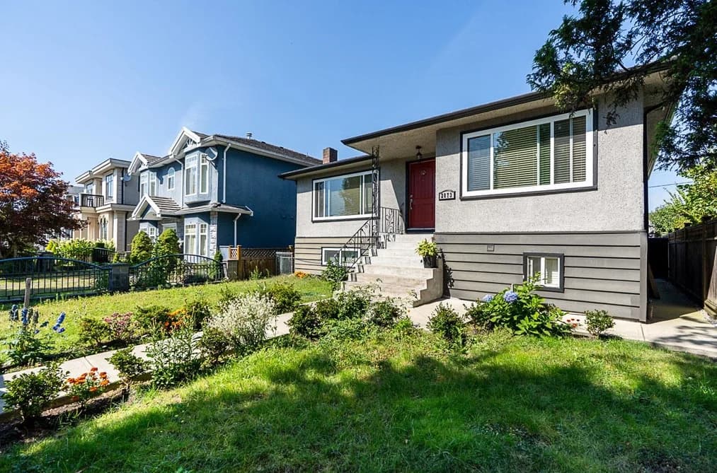 2873 E 54TH AVENUE, Vancouver, BC — Residential for Sale - Photo 2
