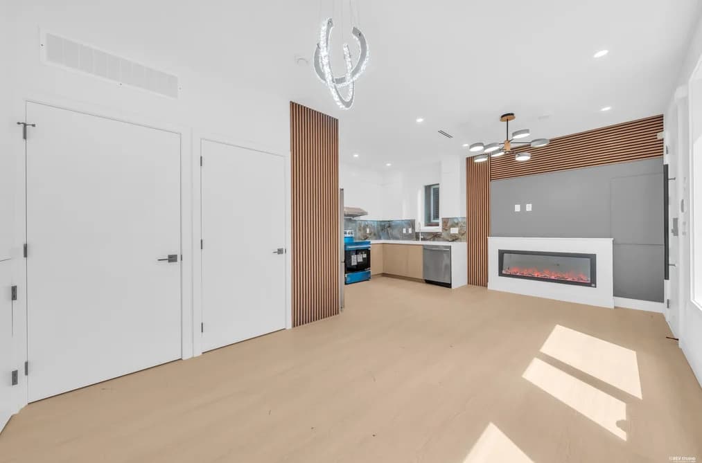 2891 ETON STREET, Vancouver, BC — Residential for Sale - Photo 2
