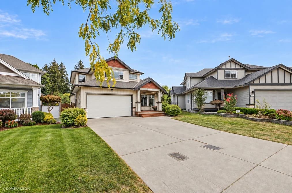 2898 BUFFER CRESCENT, Abbotsford, BC — Residential for Sale - Photo 2