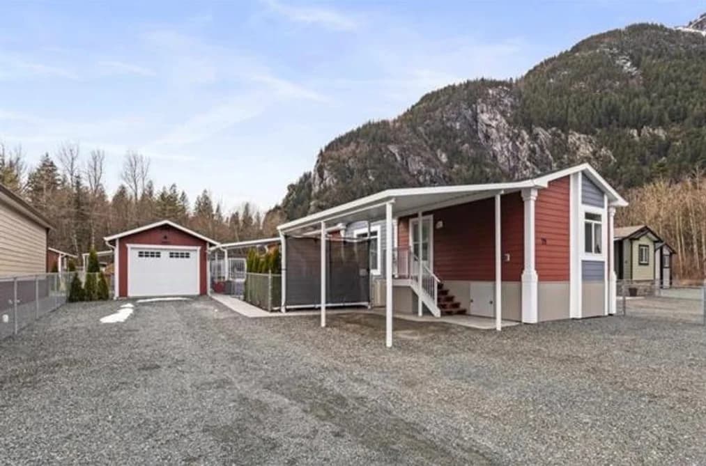 29 59060 LOUGHEED HIGHWAY, Hope, BC — Residential for Sale - Main Photo