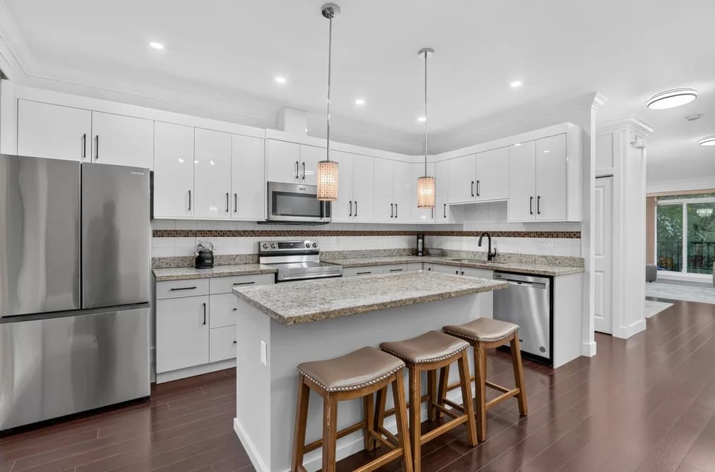 29 6383 140TH STREET, Surrey, BC — Residential for Sale - Photo 2