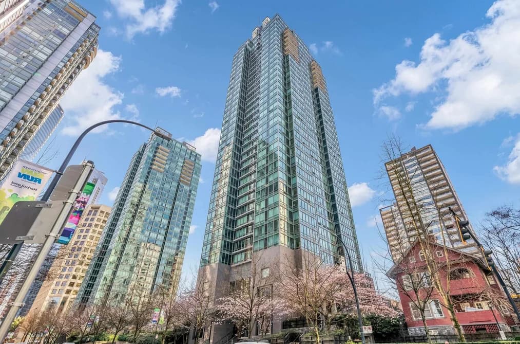 2902 1288 W GEORGIA STREET, Vancouver, BC — Residential for Sale - Photo 2