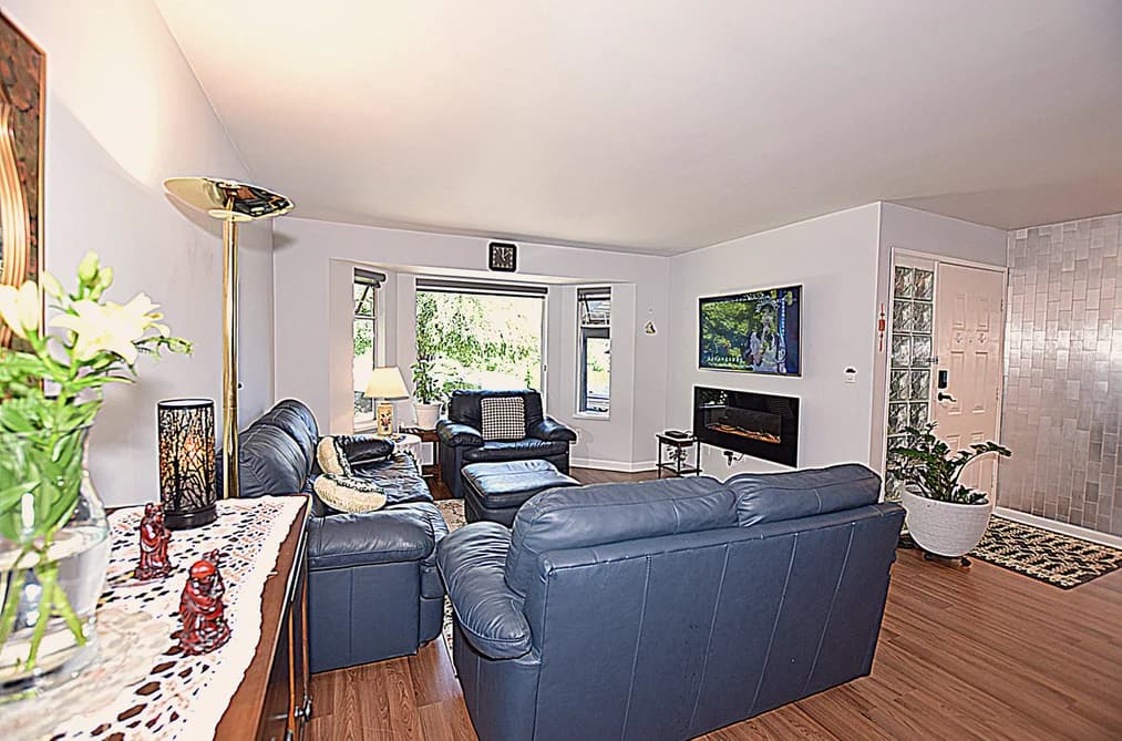 2904 TATLA PLACE, Coquitlam, BC — Residential for Sale - Photo 2