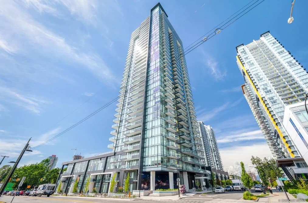 2906 4688 KINGSWAY, Burnaby, BC — Residential for Sale - Photo 2
