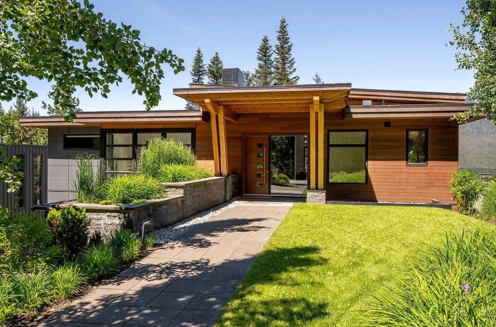 2909 KADENWOOD DRIVE, Whistler, BC — Residential for Sale - Photo 2
