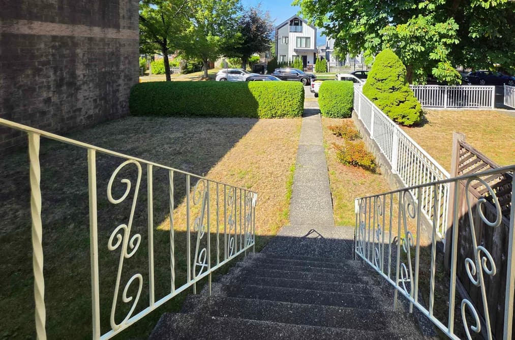 2920 GRAVELEY STREET, Vancouver, BC — Residential for Sale - Photo 2