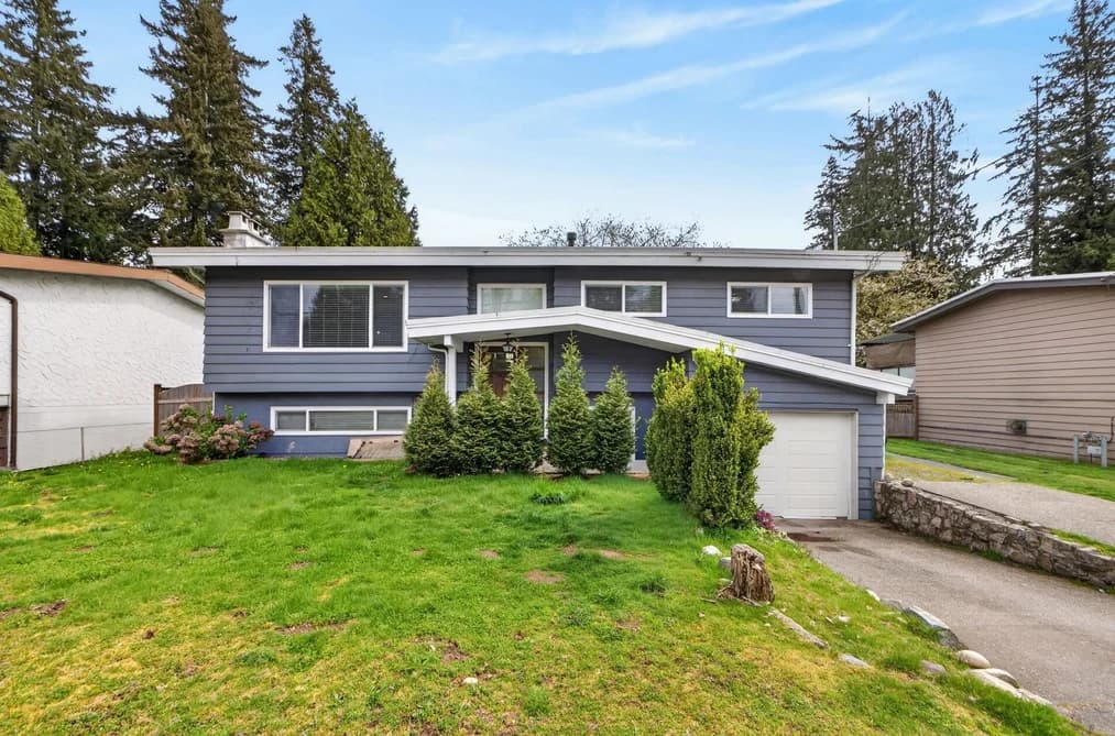 2924 OLD CLAYBURN ROAD, Abbotsford, BC — Residential for Sale - Main Photo