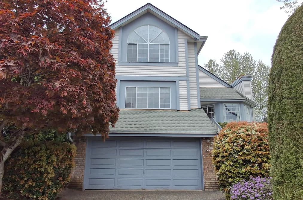 2925 CLIFFROSE CRESCENT, Coquitlam, BC — Residential for Sale - Photo 2