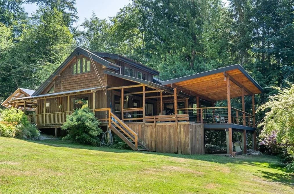 2931 GRAUMAN ROAD, Roberts Creek, BC — Residential for Sale - Main Photo
