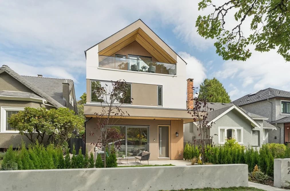 1 2941 W 29TH AVENUE, Vancouver, BC — Residential for Sale - Main Photo