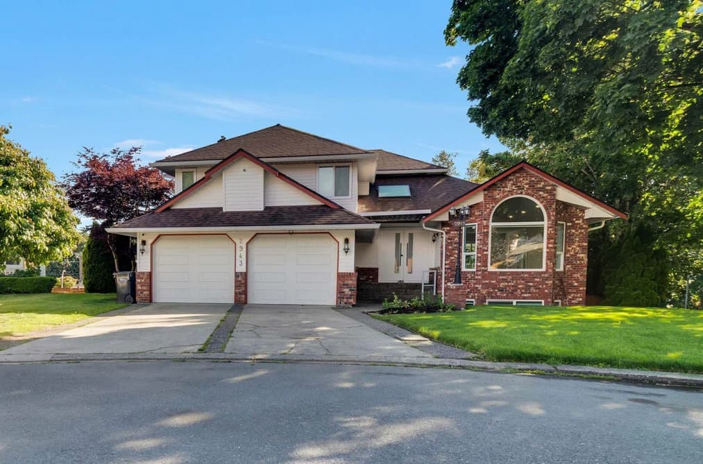 2943 SIDONI PLACE, Abbotsford, BC — Residential for Sale - Main Photo