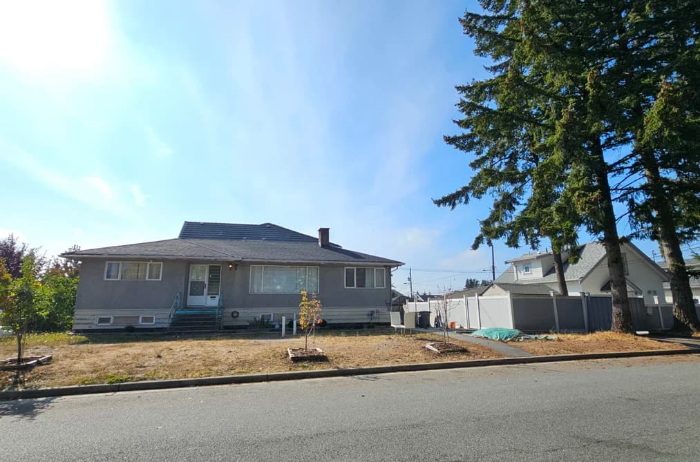 2946 E 52ND AVENUE, Vancouver, BC — Residential for Sale - Photo 2