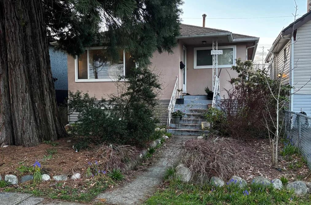 2955 E 29TH AVENUE, Vancouver, BC — Residential for Sale - Main Photo