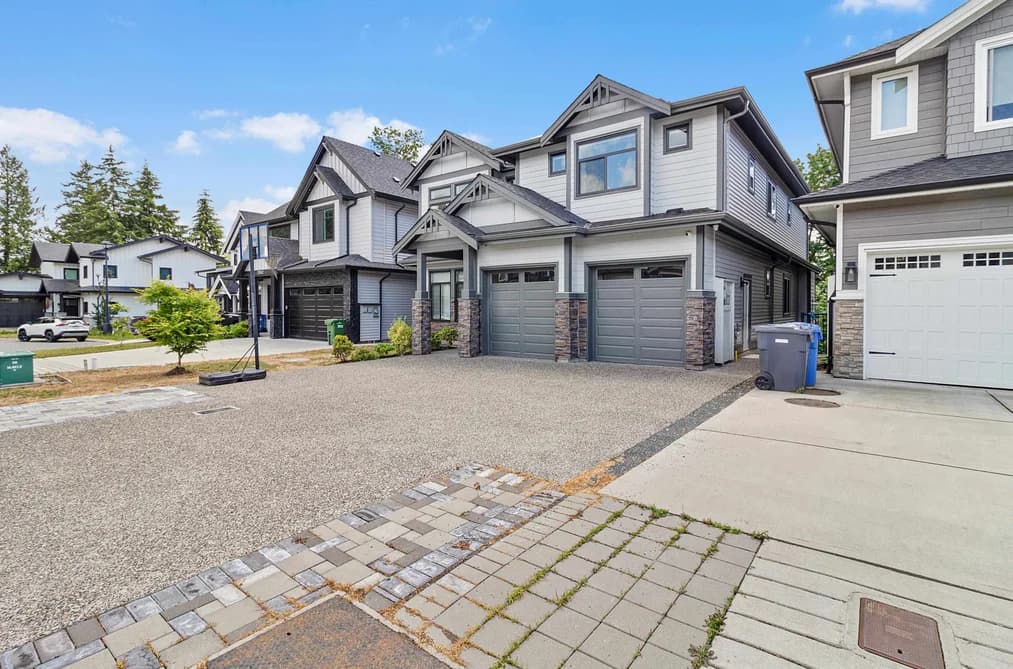 29574 CORVINA COURT, Abbotsford, BC — Residential for Sale - Photo 2