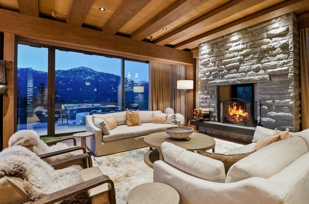 2982 HIGH POINT DRIVE, Whistler, BC — Residential for Sale - Photo 2