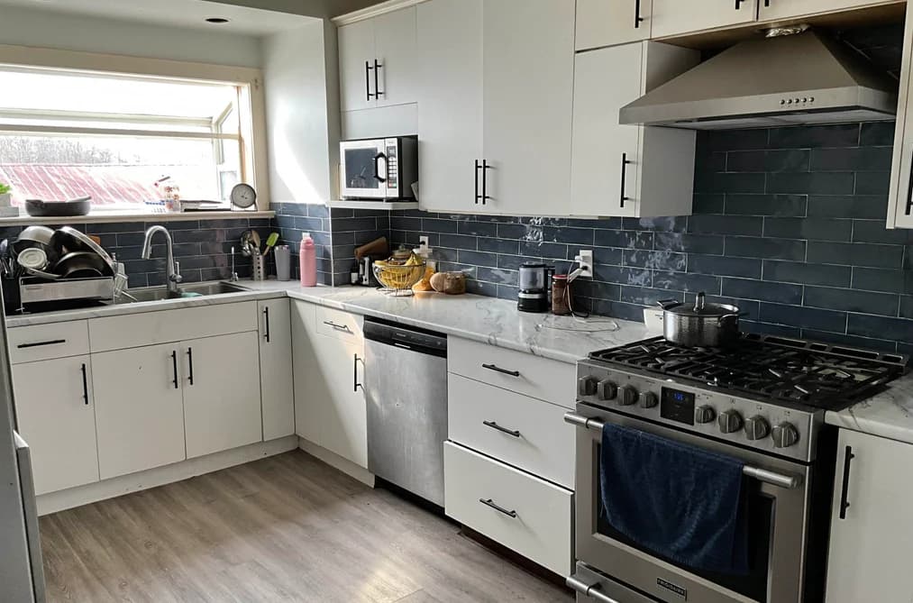 2987 184 STREET, Surrey, BC — Residential for Sale - Photo 2