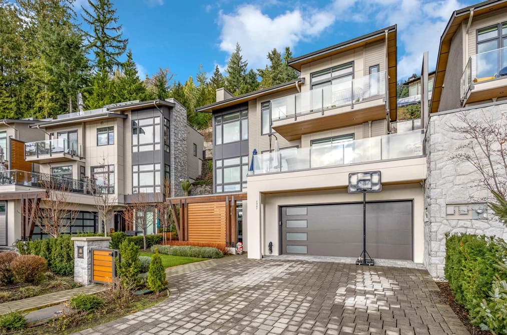 2997 BURFIELD PLACE, West Vancouver, BC — Residential for Sale - Photo 2
